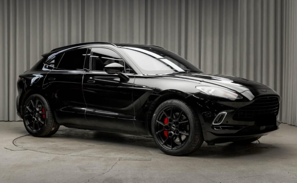 Aston Martin DBX