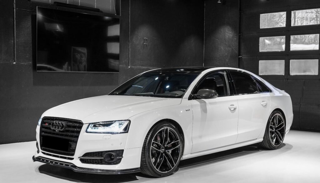 Audi S8 Plus