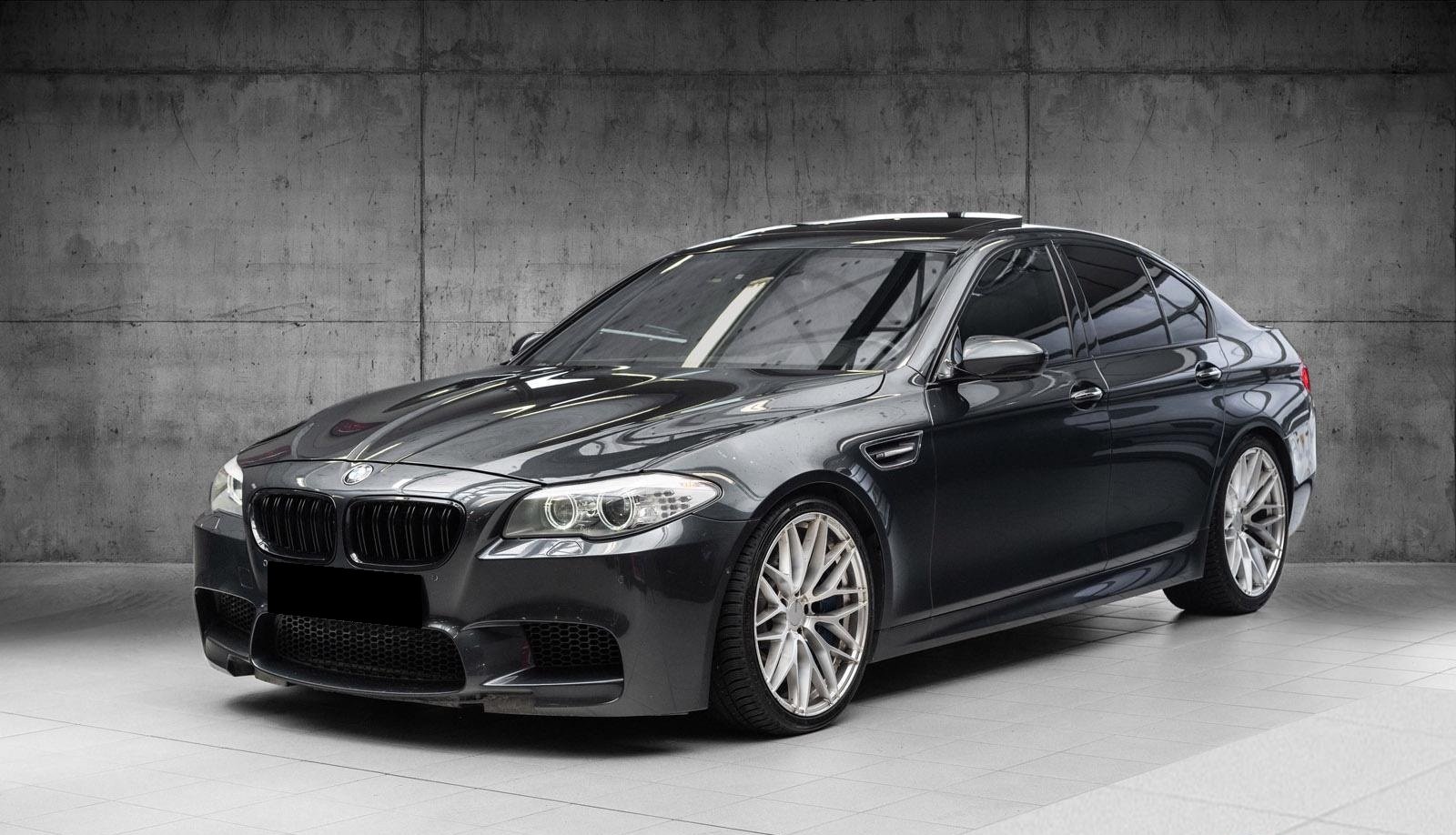 BMW M5 (F10)