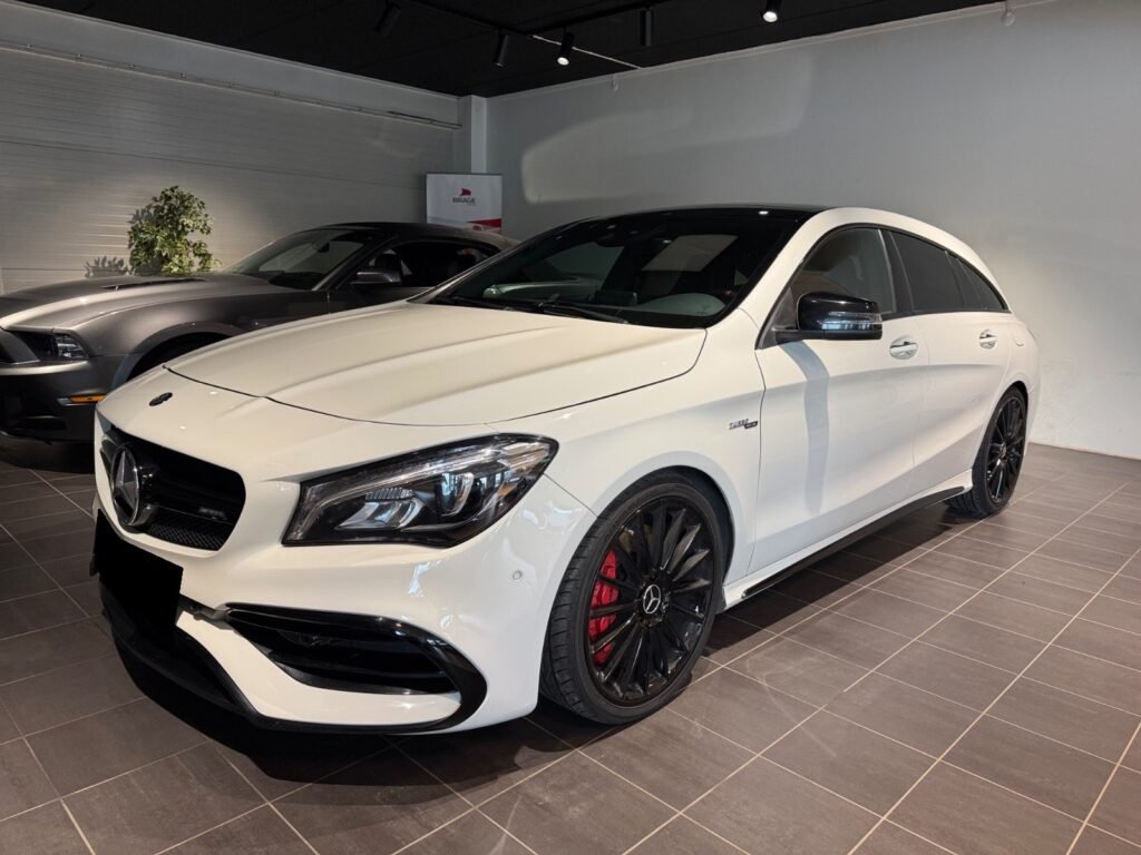 Mercedes-Benz CLA 45 AMG